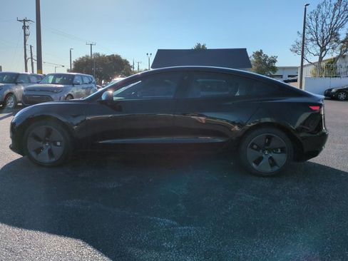 Used 2023 Tesla Model 3 Standard Range image 7