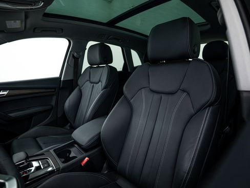 Certified 2025 Audi Q5 2.0T Premium Plus image 20