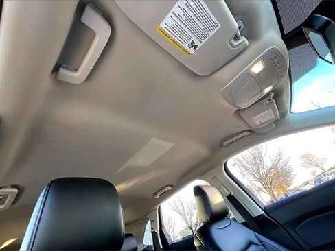 Used 2023 Ford Edge SEL image 20