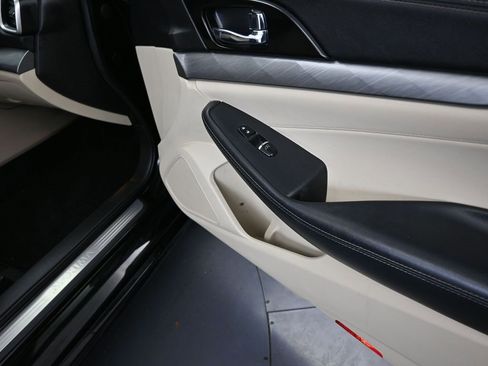 Used 2017 Nissan Maxima 3.5 SL image 23