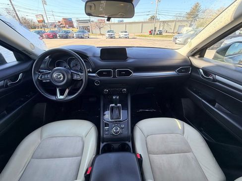 Used 2017 MAZDA CX-5 Touring image 19