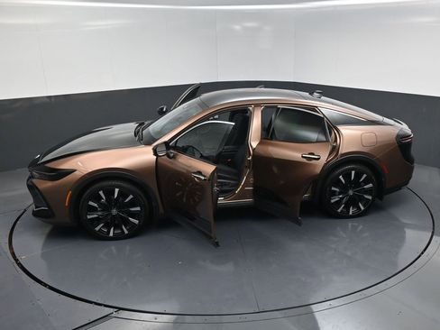 Used 2025 Toyota Crown Platinum image 25