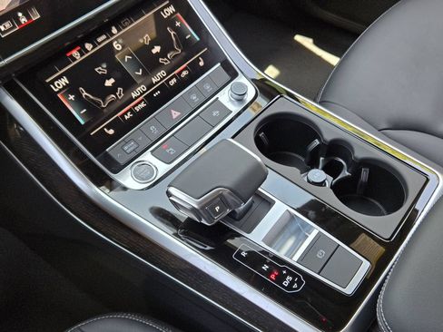 New 2026 Audi Q7 2.0T Premium AWD/4WD image 25
