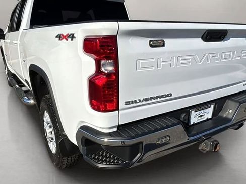 Used 2022 Chevrolet Silverado 2500 LT image 34