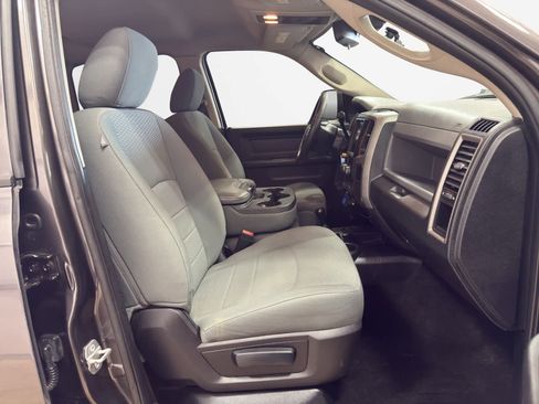 Used 2016 RAM 2500 Tradesman w/ Chrome Appearance Group image 29