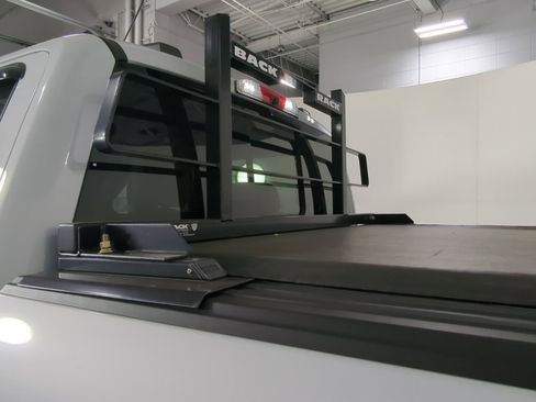 Used 2022 Ford F150 Lariat image 12