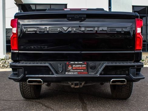 Used 2022 Chevrolet Silverado 1500 LT Trail Boss w/ LT Trail Boss Premium Package image 5