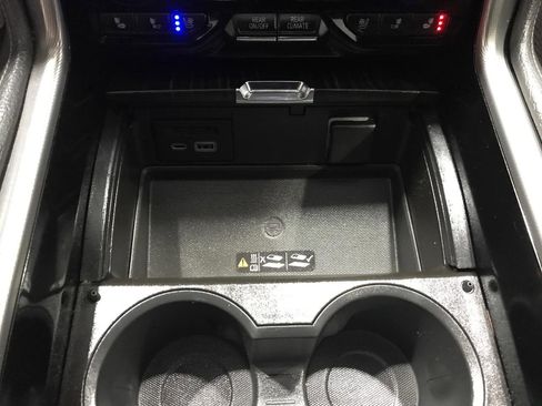 Used 2021 GMC Yukon XL Denali w/ LPO, Illumination Package image 20