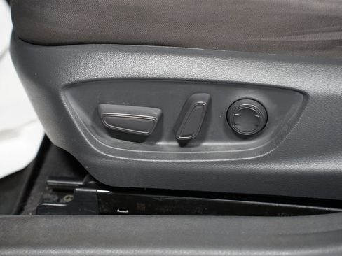 Used 2021 Toyota Camry LE image 29