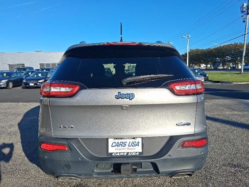 Used 2015 Jeep Cherokee Latitude w/ Cold Weather Group image 6