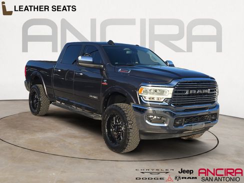 Used 2022 RAM 2500 Laramie AWD/4WD image 1