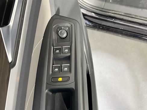 Used 2022 Volkswagen Atlas SE AWD/4WD image 17