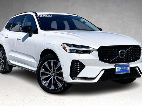 Certified 2023 Volvo XC60 B5 Plus w/ Protection Package Premier image 3