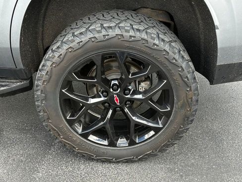 Used 2022 Chevrolet Tahoe LS AWD/4WD image 13