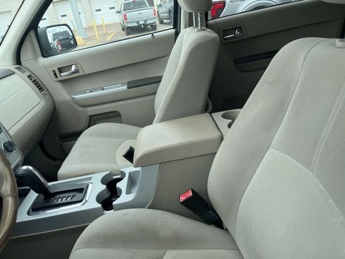 Used 2008 Mercury Mariner 2WD image 25