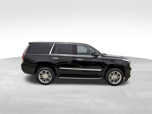 Used 2017 Cadillac Escalade 4WD image 5