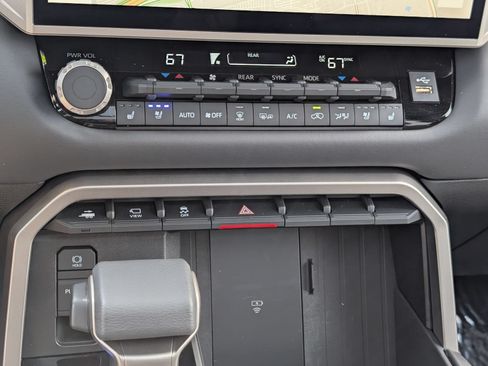 Used 2026 Toyota Sequoia Platinum AWD/4WD image 26