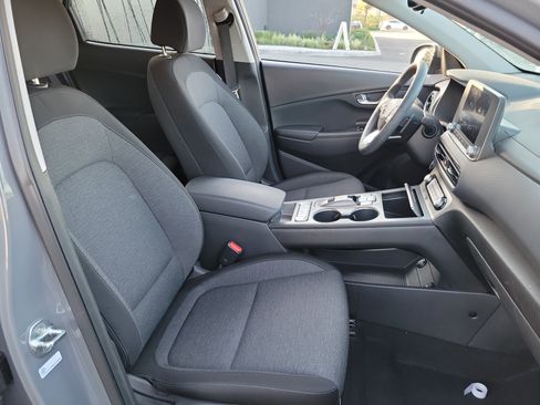 Used 2023 Hyundai Kona SE image 20