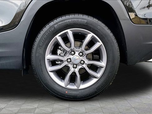 Used 2024 GMC Terrain SLT image 21