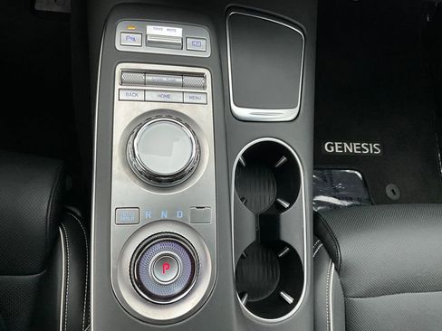 Used 2025 Genesis Electrified GV70 Advanced w/ Prestige Package image 42