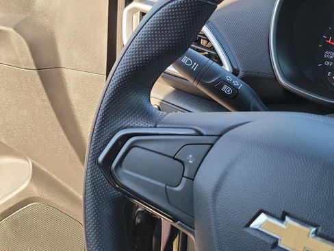 Used 2021 Chevrolet TrailBlazer LS FWD image 21