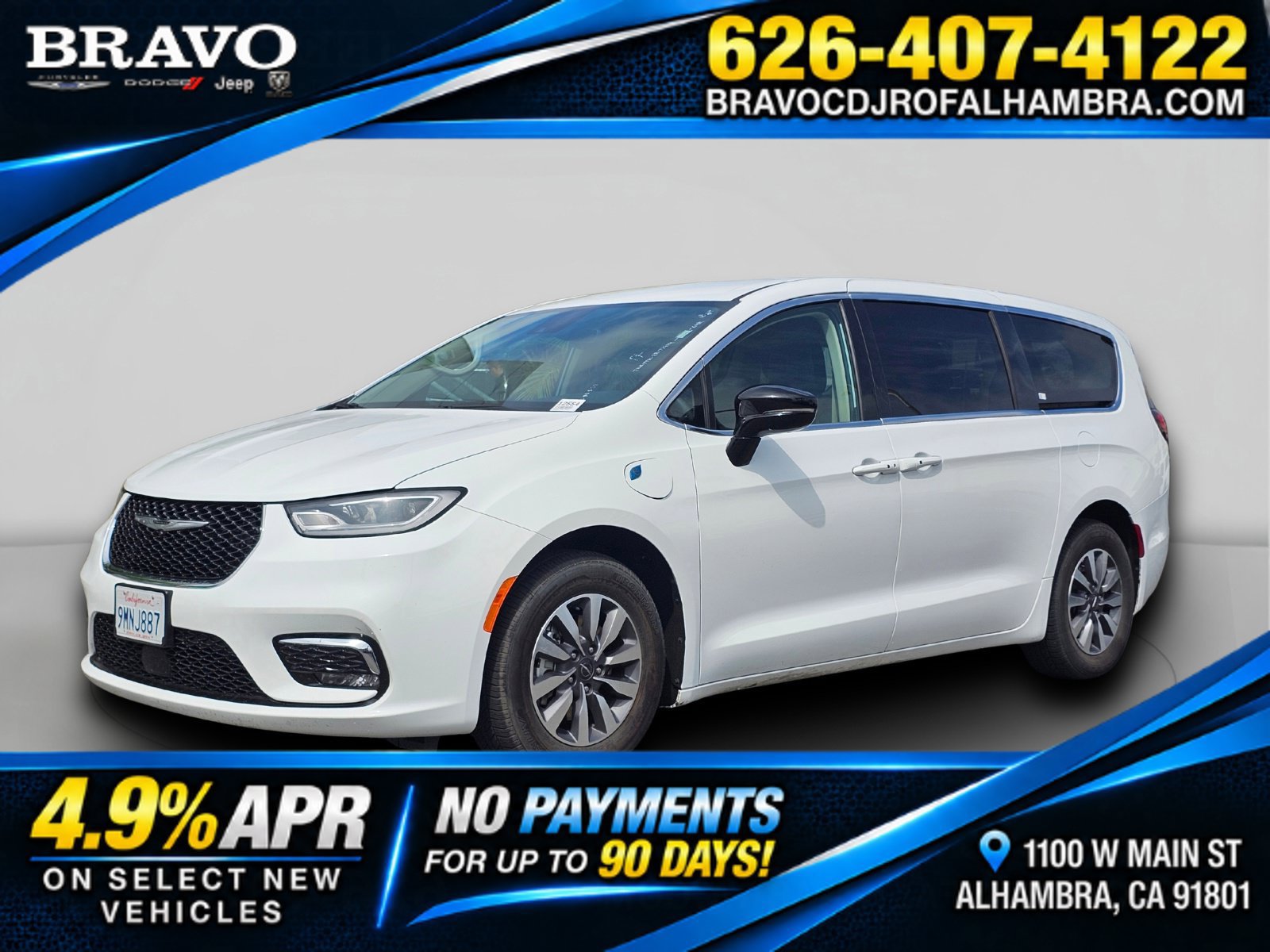 Used 2024 Chrysler Pacifica Limited FWD image 1