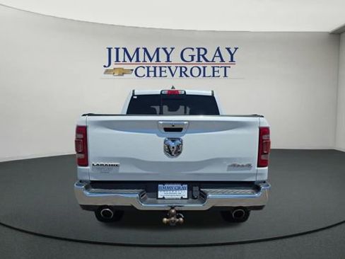 Used 2019 RAM 1500 Laramie AWD/4WD image 4
