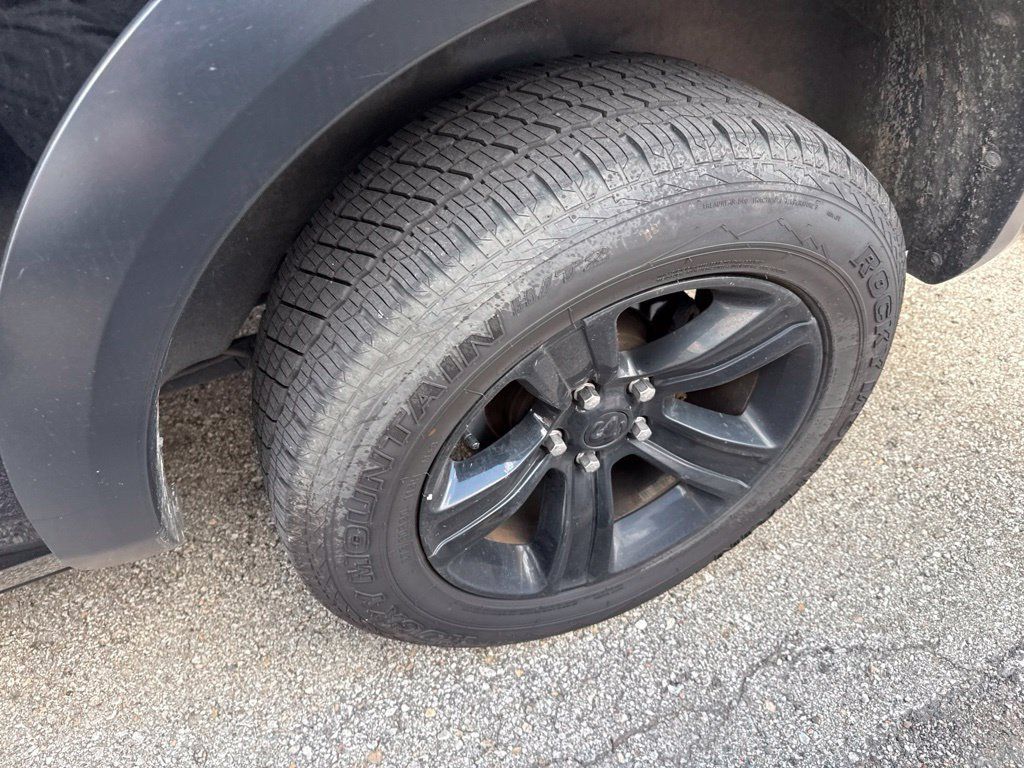 Used 2024 RAM 1500 Warlock RWD image 3