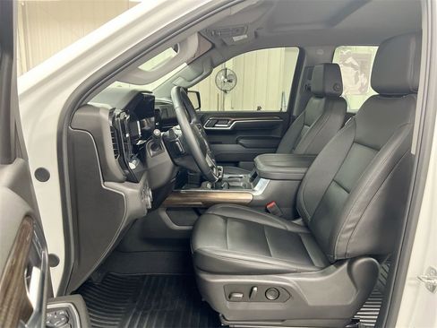 Used 2025 Chevrolet Silverado 1500 RST w/ Convenience Package II image 19