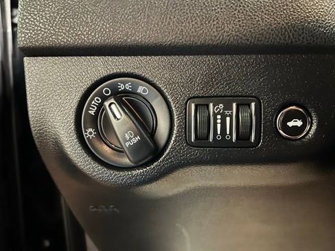 Used 2014 Dodge Charger SXT Plus image 37