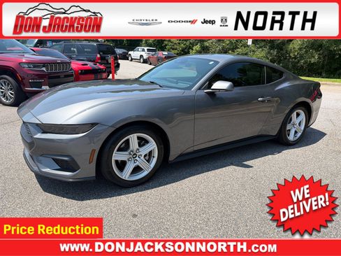 Used 2026 Ford Mustang Coupe RWD image 1