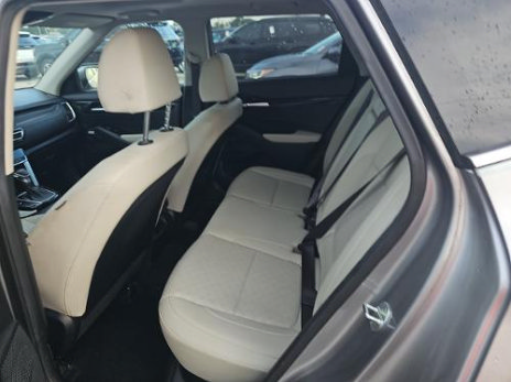Used 2022 Kia Seltos SX w/ Sunroof Package AWD/4WD image 8