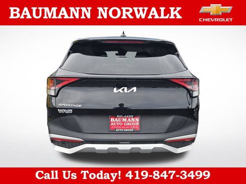 Used 2025 Kia Sportage EX FWD image 6