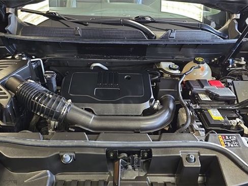 Used 2023 GMC Acadia SLT w/ Elevation Edition image 25