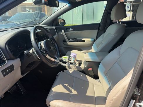Used 2020 Kia Sportage S w/ S Premium Package image 9