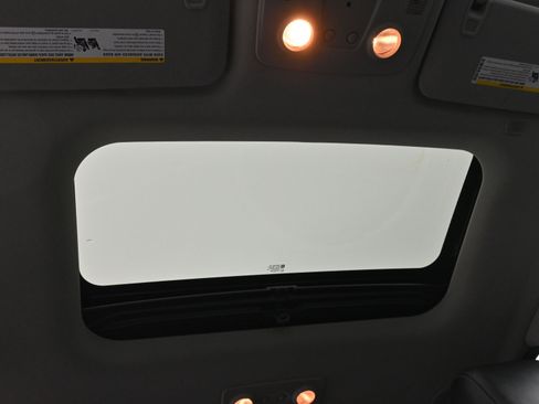 Used 2017 GMC Acadia Limited SLT image 29