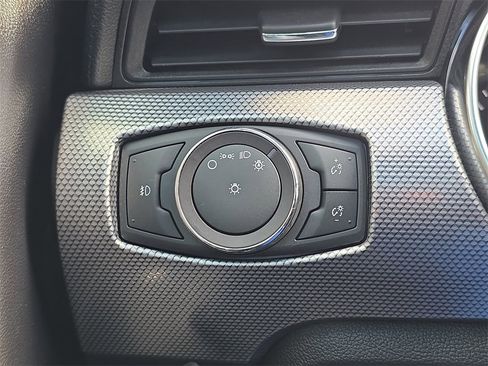 Used 2019 Ford Mustang GT image 27