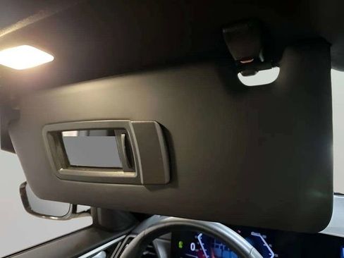 Used 2023 BMW i4 eDrive35 RWD image 31