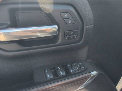 Used 2021 Chevrolet Silverado 1500 High Country w/ Z71 Off-Road Package AWD/4WD image 17