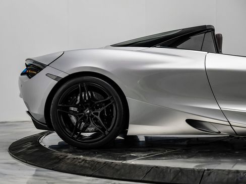 Used 2020 McLaren 720S Luxury image 30