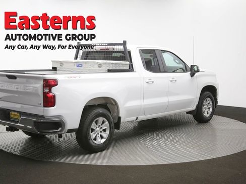 Used 2021 Chevrolet Silverado 1500 LT AWD/4WD image 43