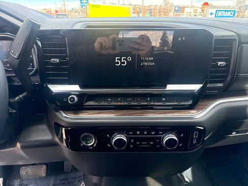 Used 2024 GMC Sierra 1500 Elevation image 18