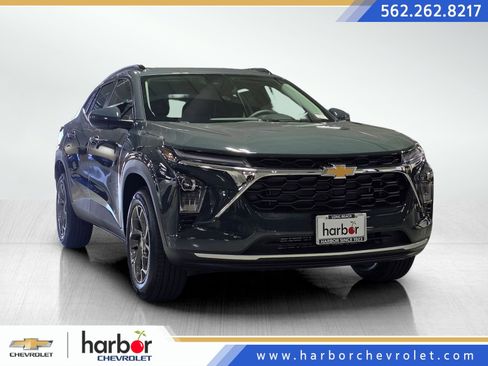 New 2026 Chevrolet Trax LT image 1