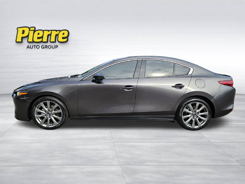 Used 2020 MAZDA MAZDA3 Sedan w/ Premium Package FWD image 2