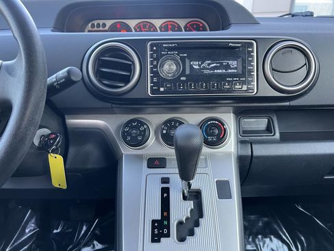 Used 2008 Scion xB FWD image 14