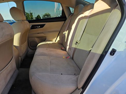 Used 2014 Nissan Altima 2.5 S w/ Display Audio Package FWD image 28