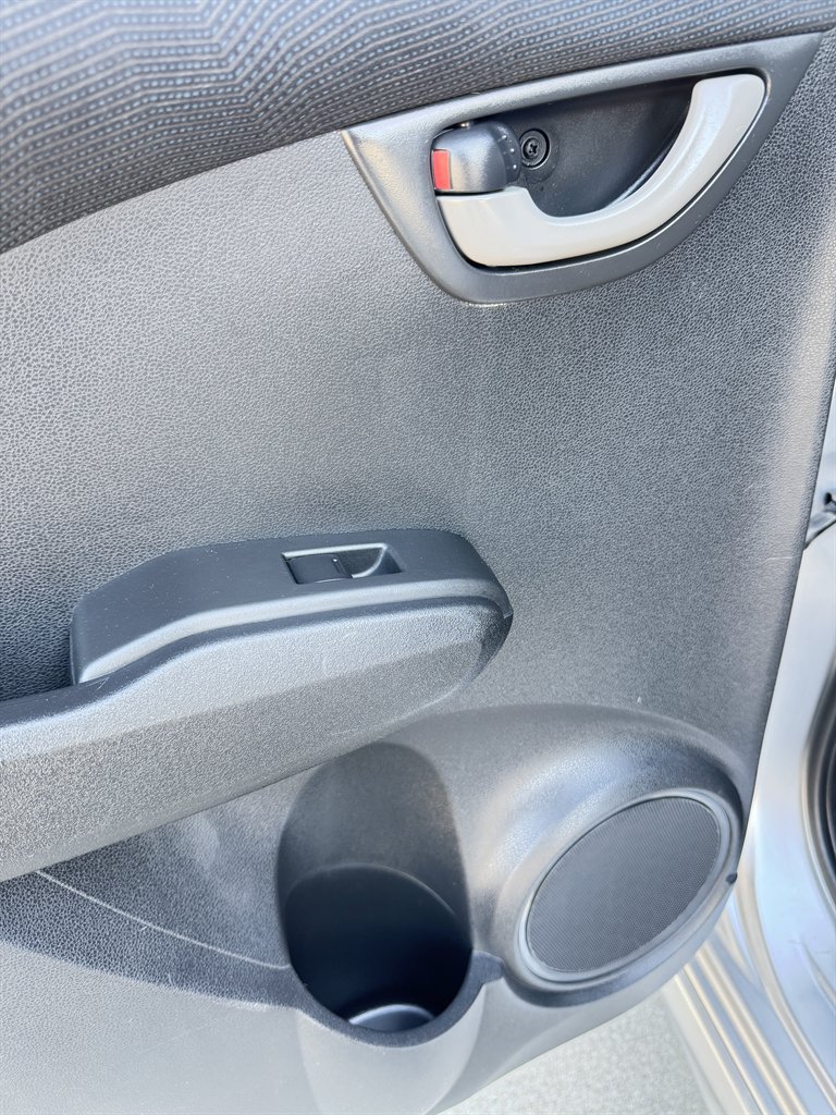 Used 2011 Honda Fit Sport image 94
