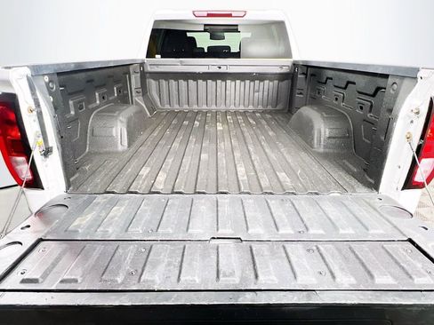 Used 2022 GMC Sierra 1500 SLE image 24