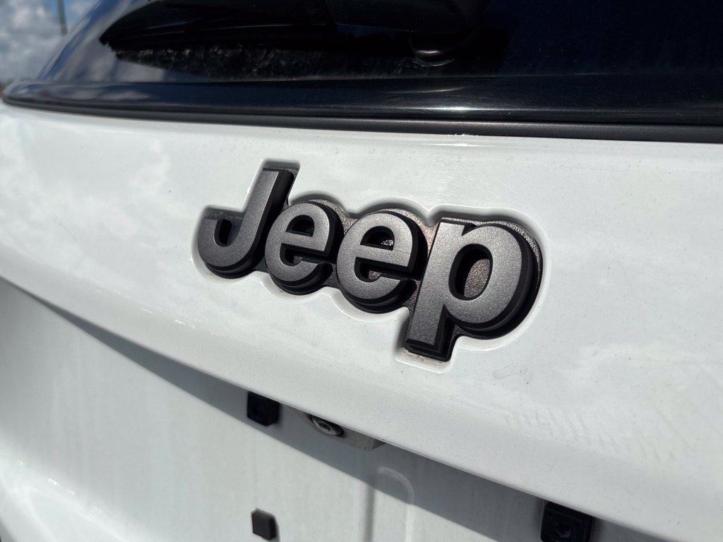 Used 2024 Jeep Compass Trailhawk AWD/4WD image 31