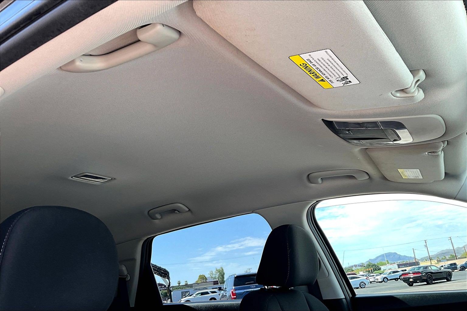 Used 2022 Kia Sorento LX FWD image 16